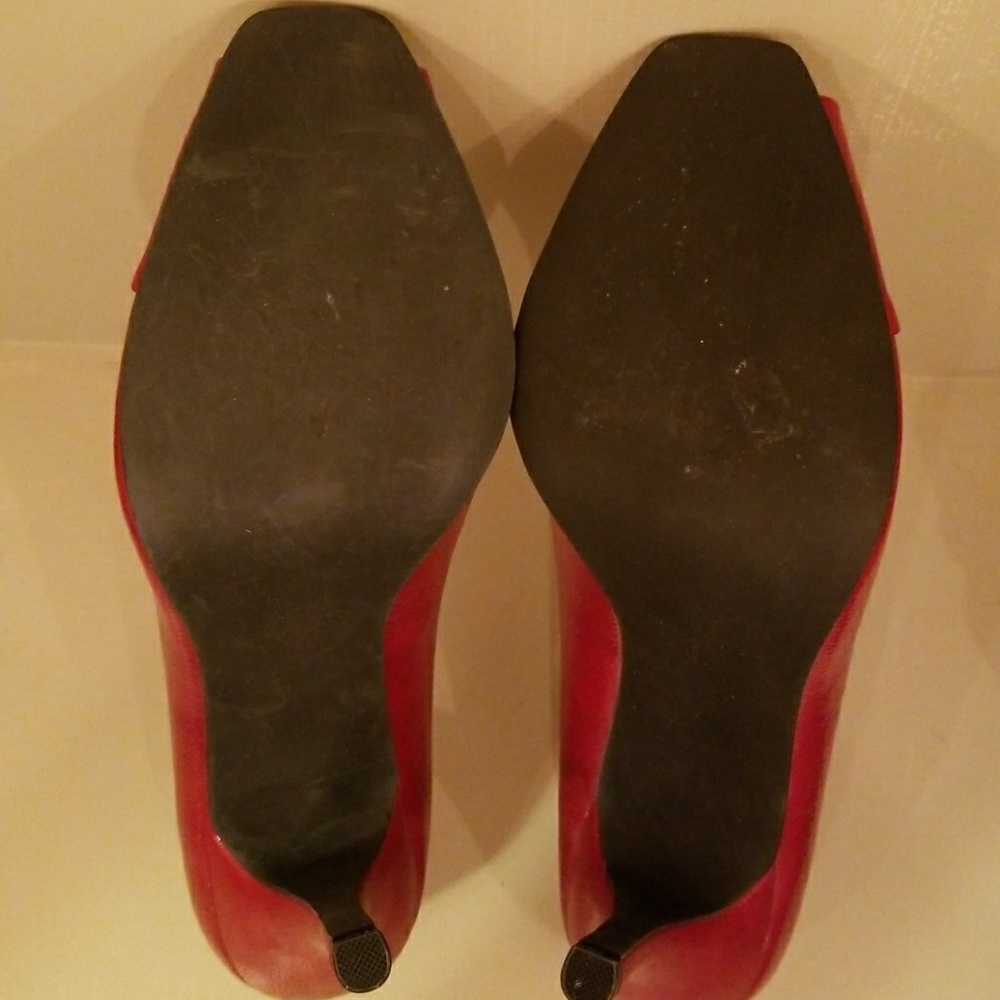 Red Heels by Rampage - Picture 7 of 7